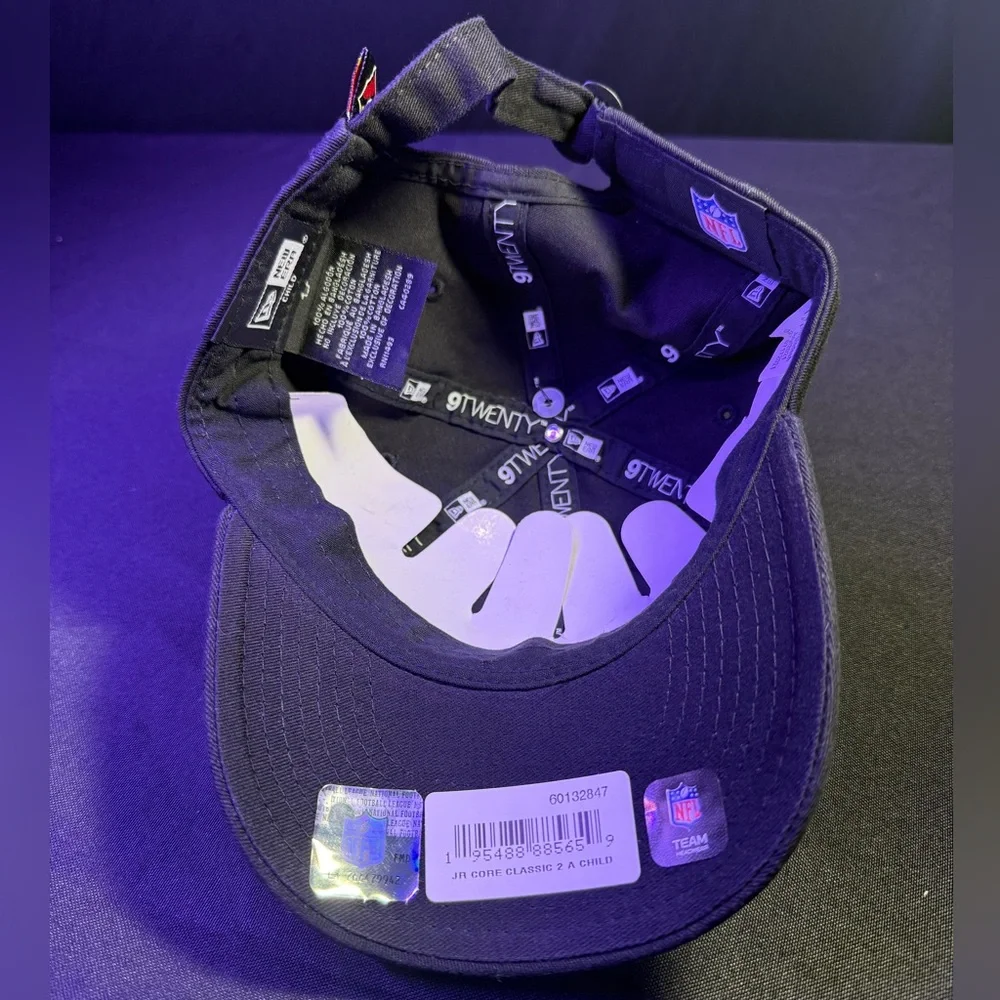 Stitched on lLogo NFL Arizona Cardinals New Era Black 9TWENTY Child Cap NWT